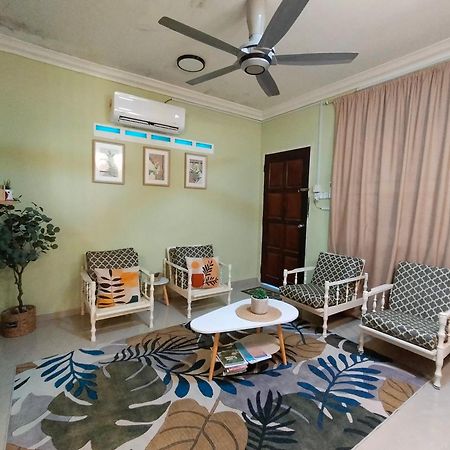 Mini Green Homestay Kulai Ngoại thất bức ảnh