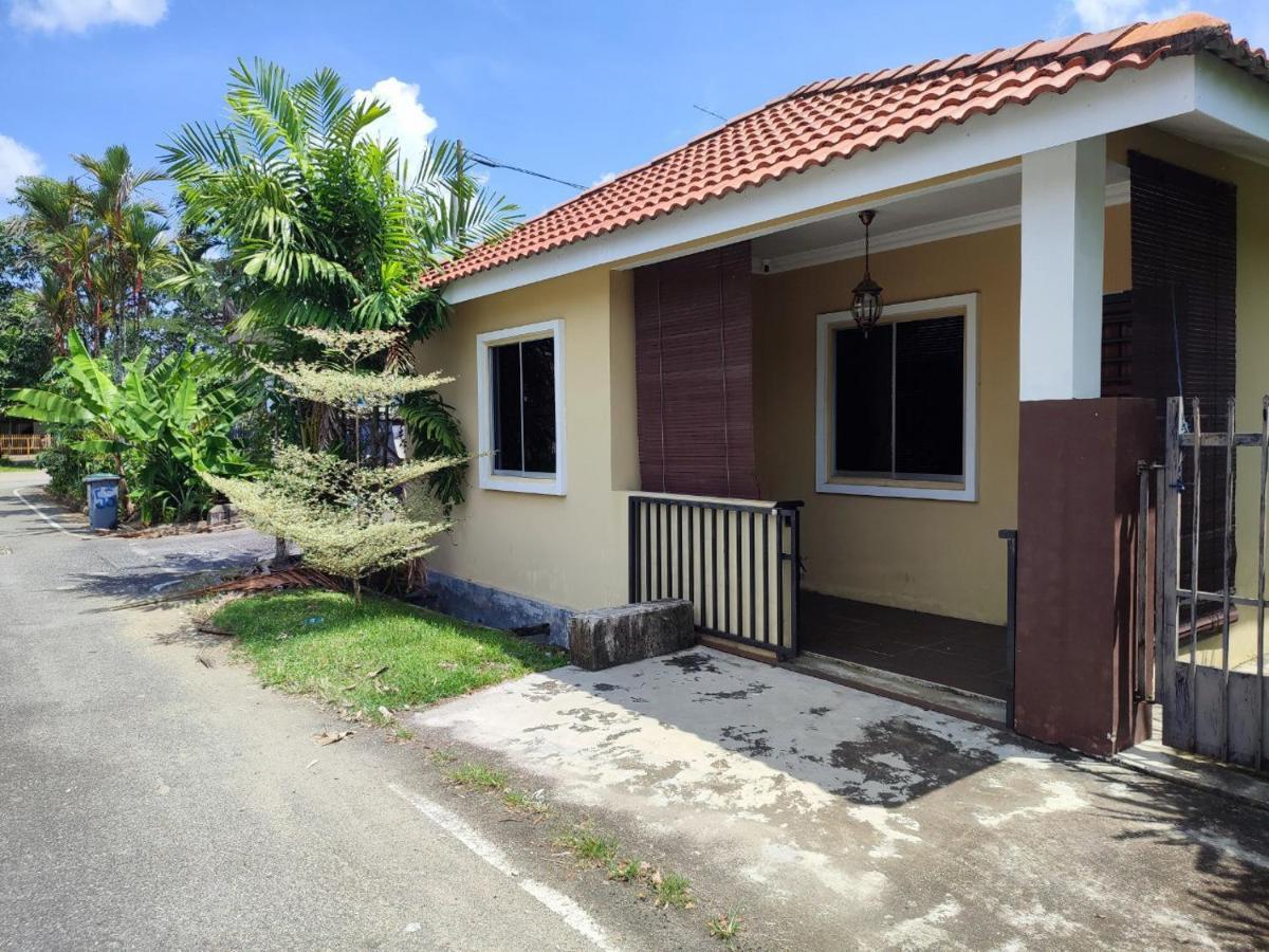 Mini Green Homestay Kulai Ngoại thất bức ảnh